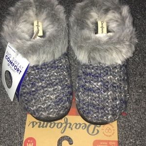 Women’s Slippers